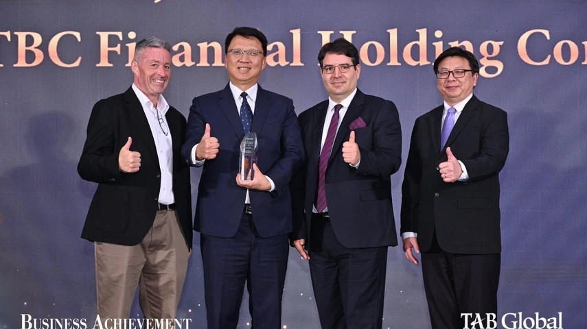 Titan Chia named Chief Information and Technology Officer of the Year for driving CTBC Bank’s digital transformation and technological innovation